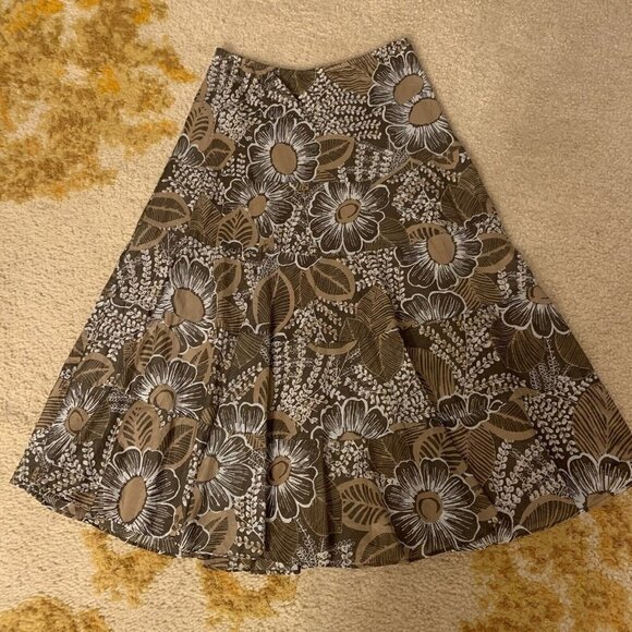 Ruby Rd. Size 12. Full Cotton Lined Skirt with Yoke. Elastic Waist. B75 - Picture 1 of 5